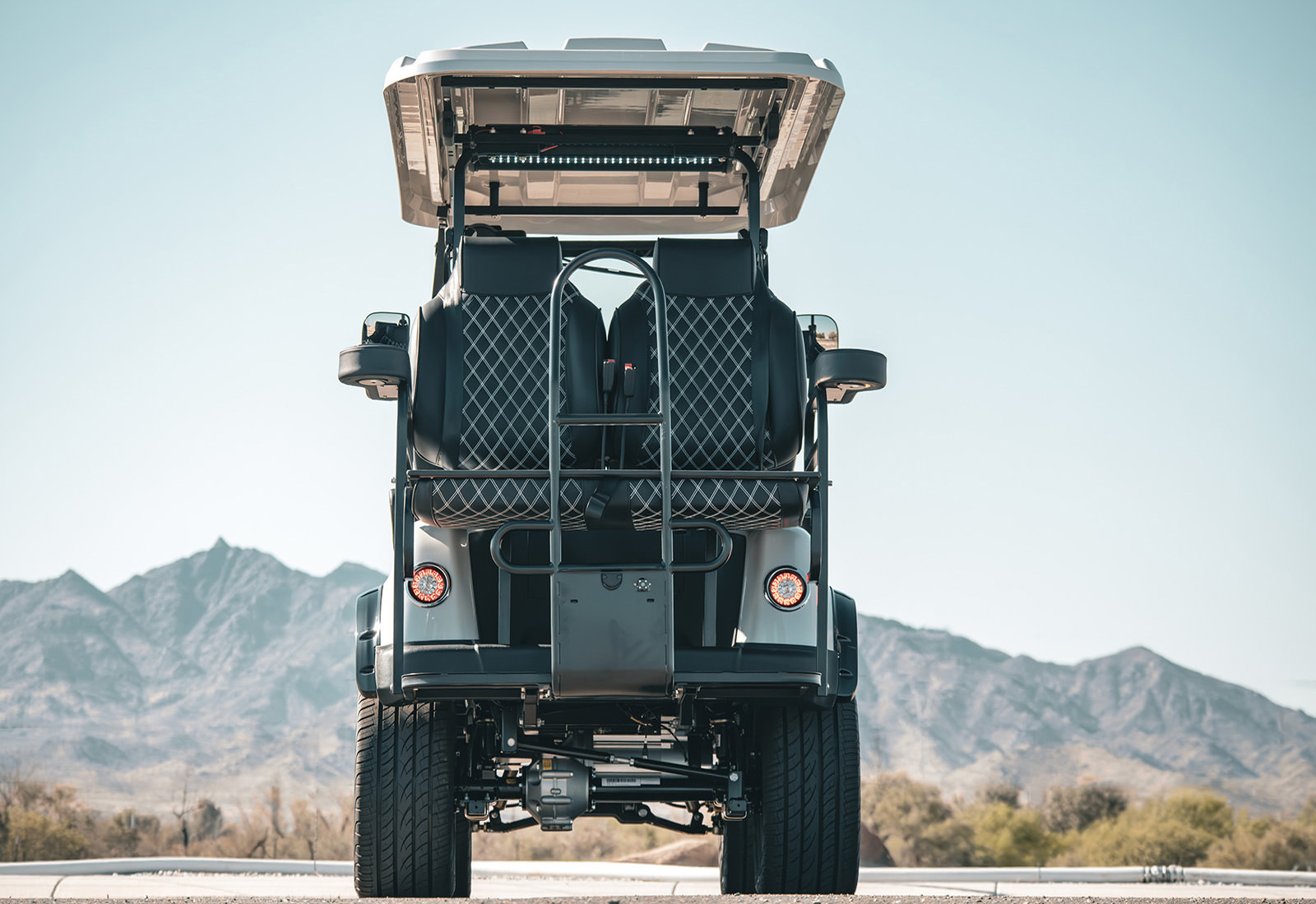 2025 EPIC E40L view 32