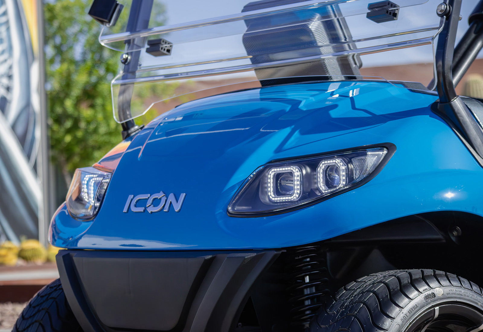 2025 ICON i40 view 30