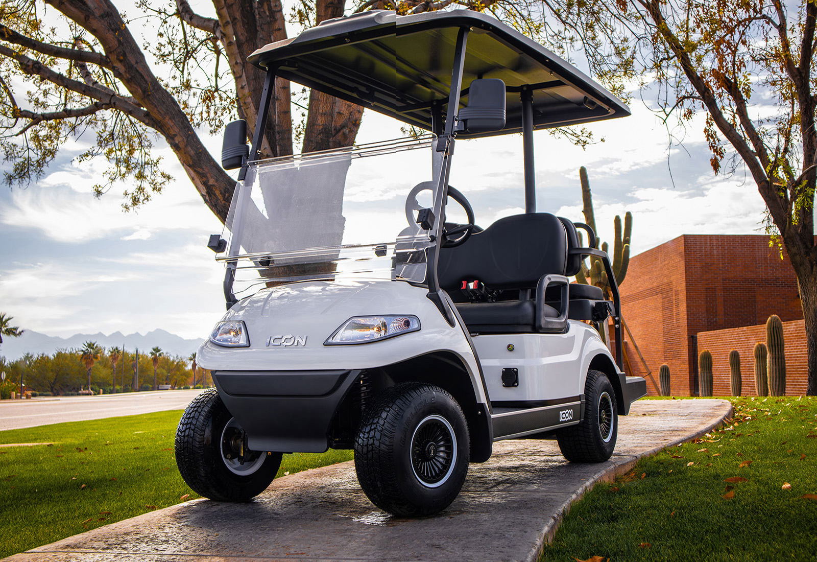 2025 ICON i40-ECO view 5